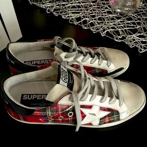 Women’s Golden Goose Superstars